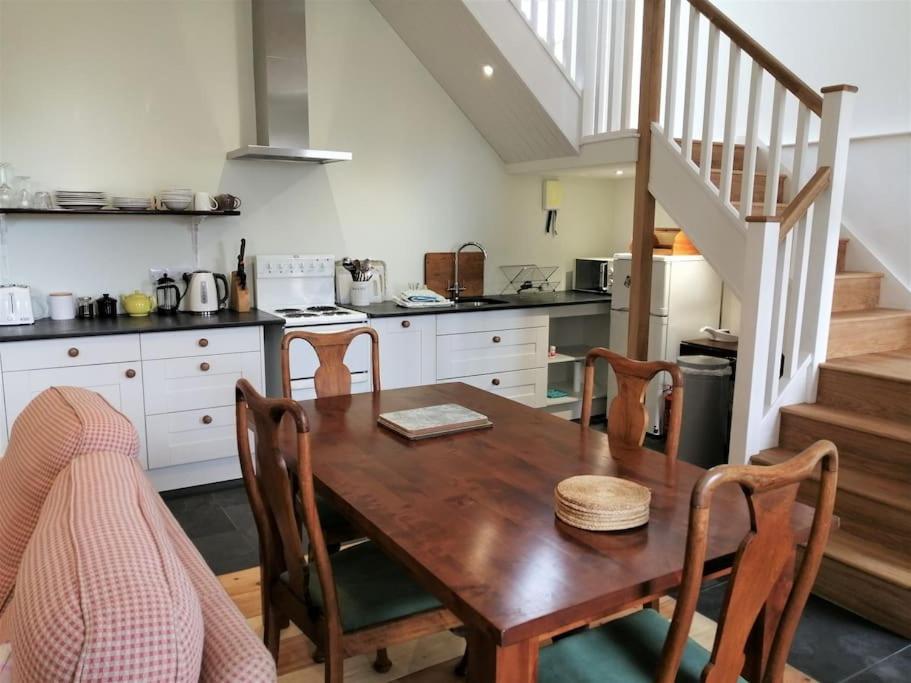 Gamekeeper's Cottage within historic Tregrehan Garden, Par