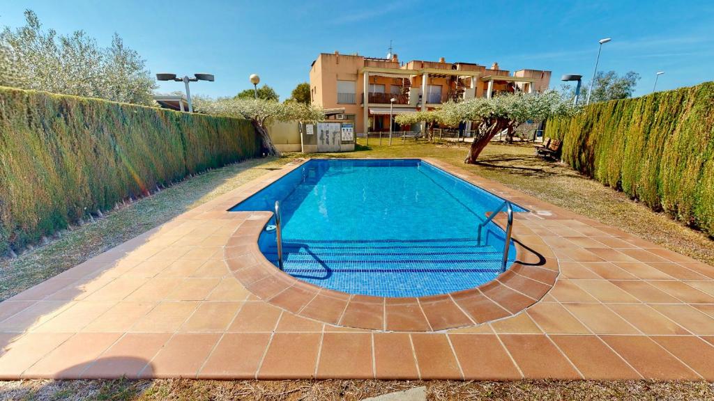 Mar i Llima, L'Ampolla