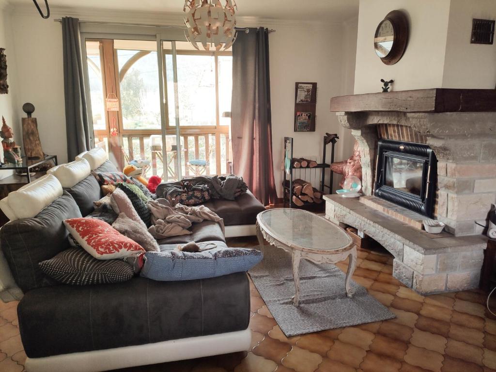 Les chambres des chats malicieux의 아늑한 실내 또는 정원