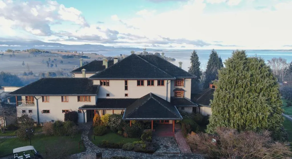 Hotel y Cabañas Lago Ranco - Caja los Andes，位于富特罗诺的酒店