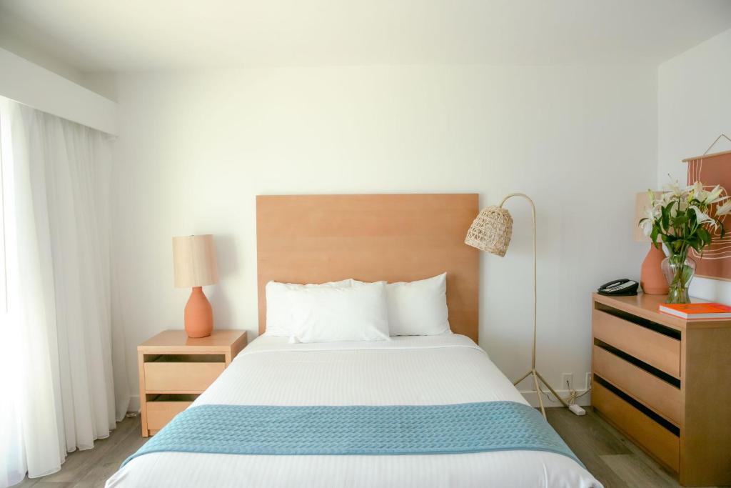 Capri Laguna on the Beach - A Boutique Hotel photo