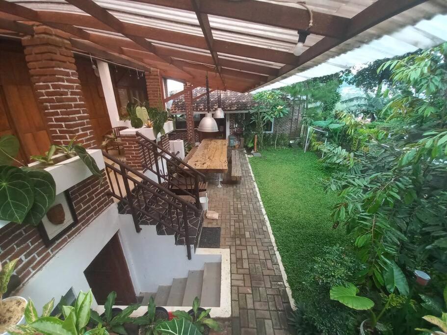 Villa Sajodo [Hilltop Get Away w/ Valley View]