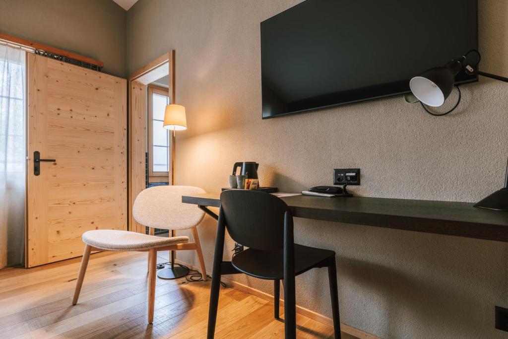 Hotel Fiescherblick photo