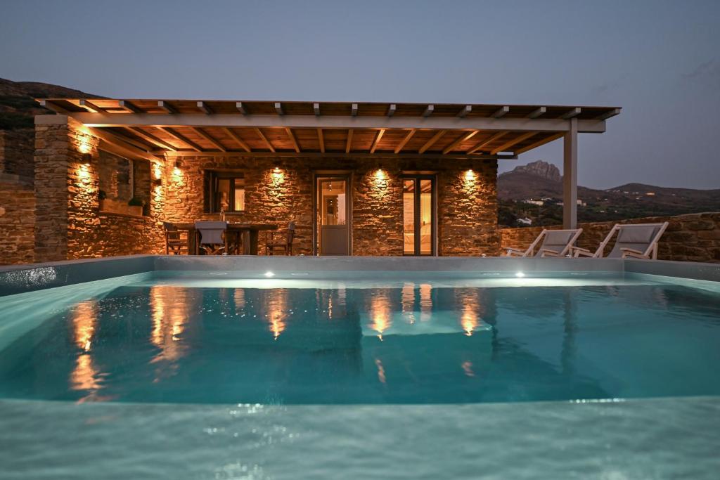 Celini villa Tinos, Krokos