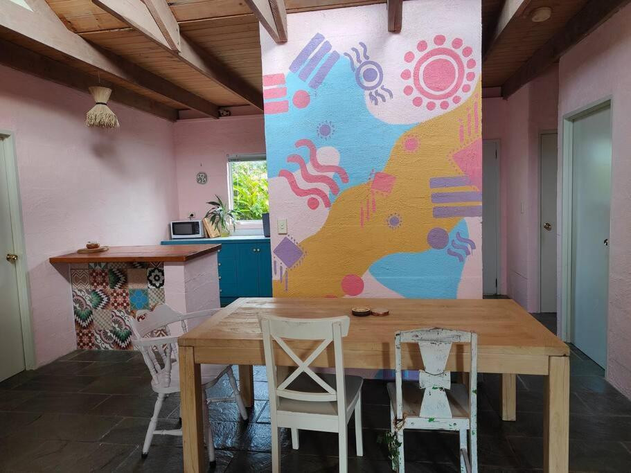 Bastion Abode ~ 900 meters from the beach!, Mallacoota