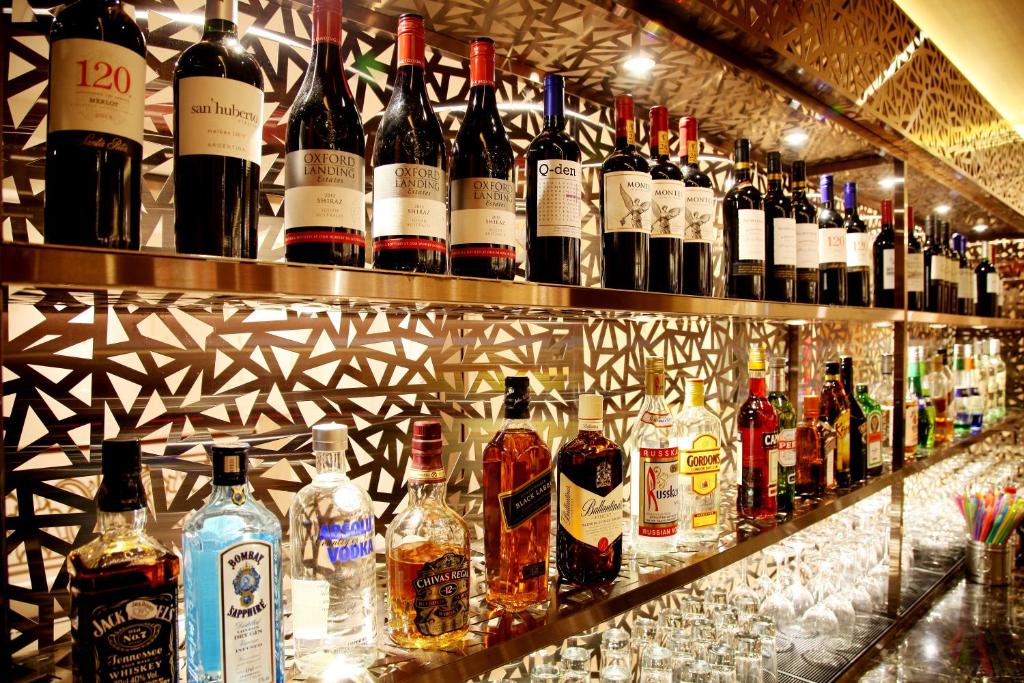 Bar/ Salón