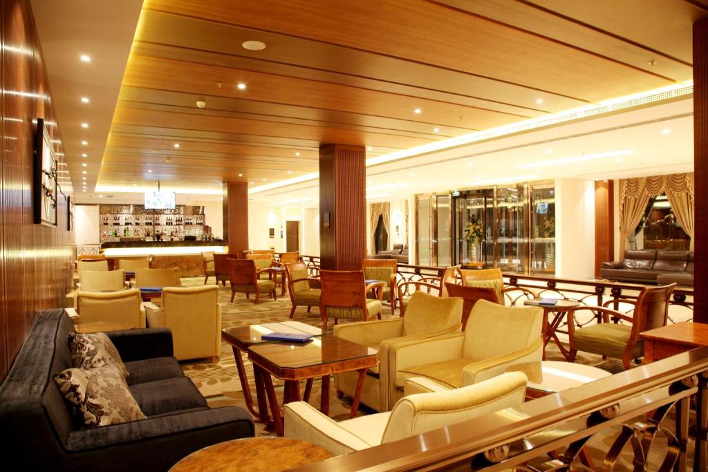 Bar/ Salón
