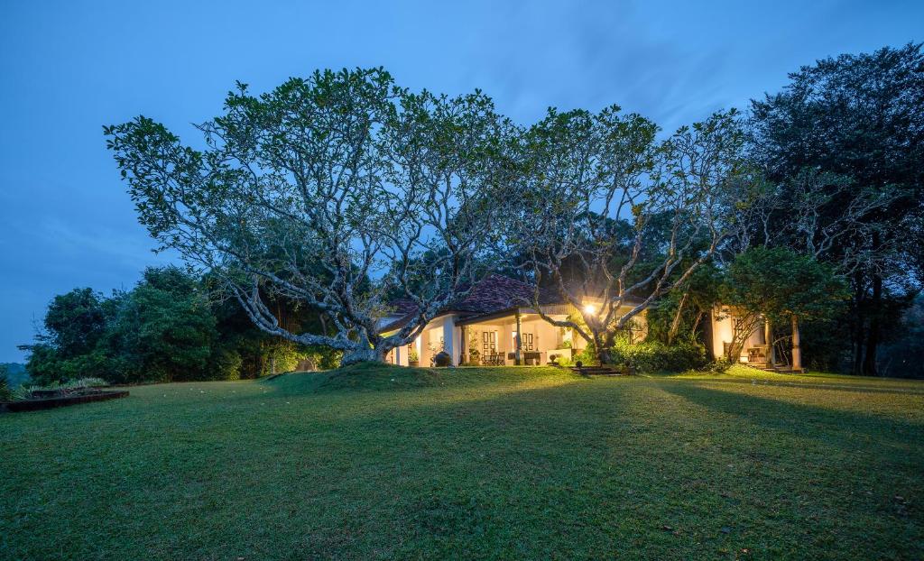 Lunuganga Estate — Hotel in Bentota