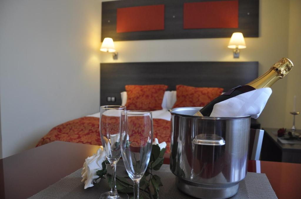 Aparthotel Safari — Hotel rooms in Calella, Catalonia