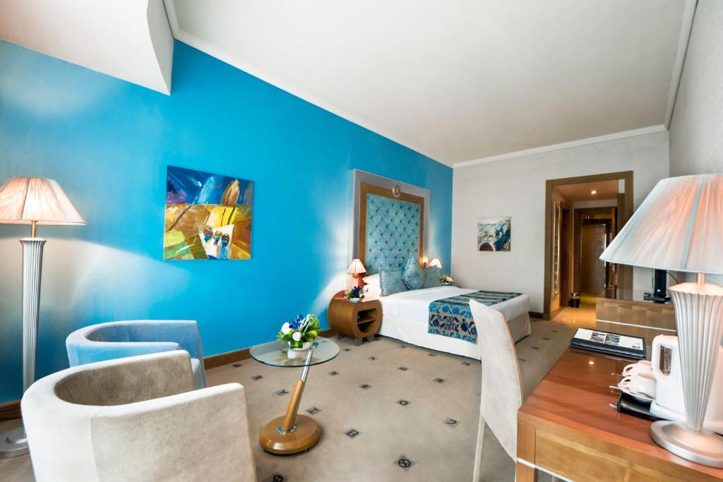 Marina Byblos Hotel — Hotel rooms in Dubai