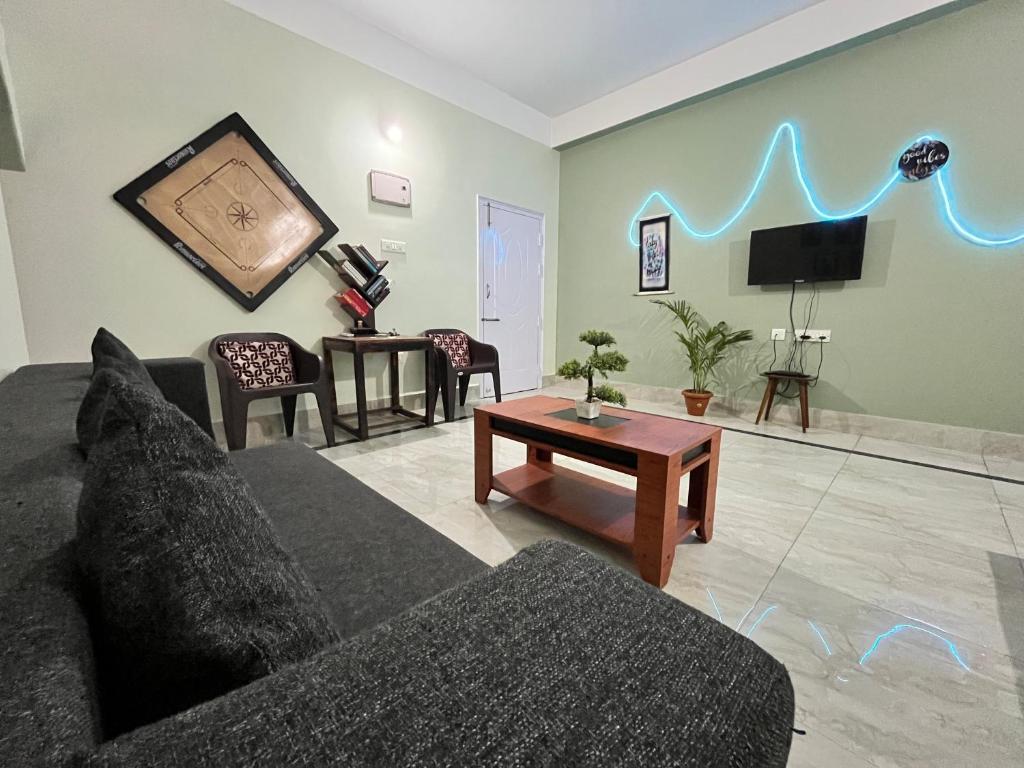 URBAN HOME- A Homely 1BHK Apartment photo
