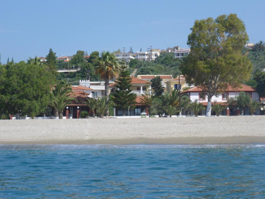 Studios Resbithas — Hotel in Mavrovouni (Gytheio)