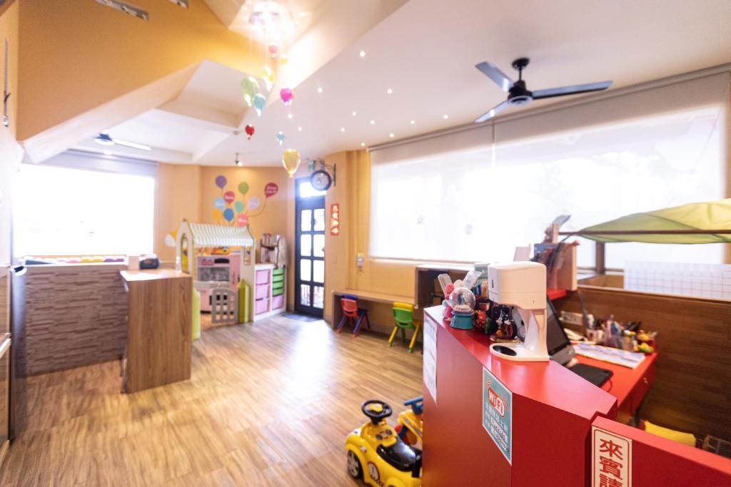 芬奇斯親子民宿Fun Kids 호텔 이미지 2