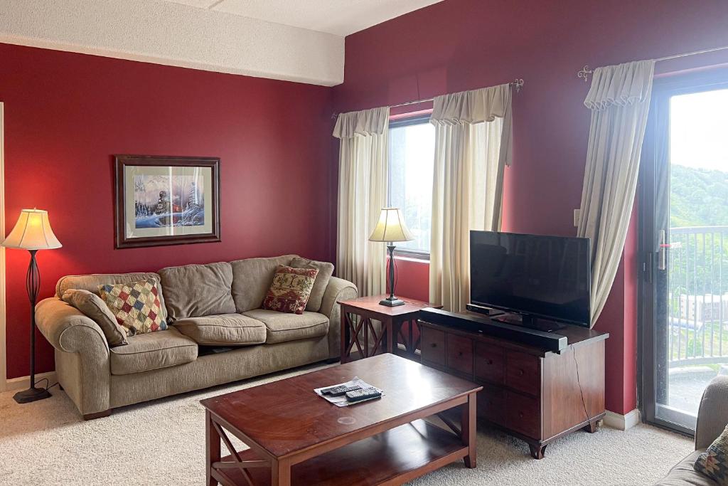 Sugar Top 2621, Sugar Mountain