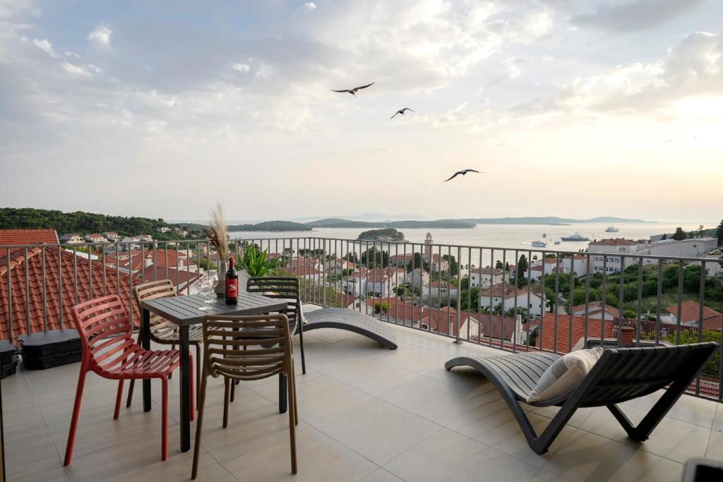 Dino The View - ZF Hvar, Hvar