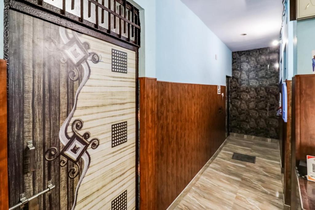 OYO 84929 Omax Guest House photo