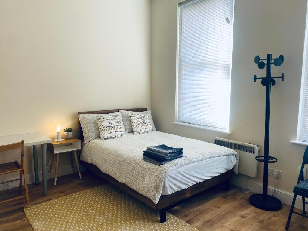 HAGGERSTON, Londýn