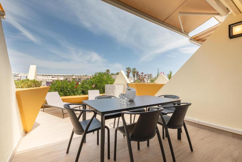 Catalina - Terrasse XXL - Garage Privé - Clim - Heliopolis Village Naturiste - 4
