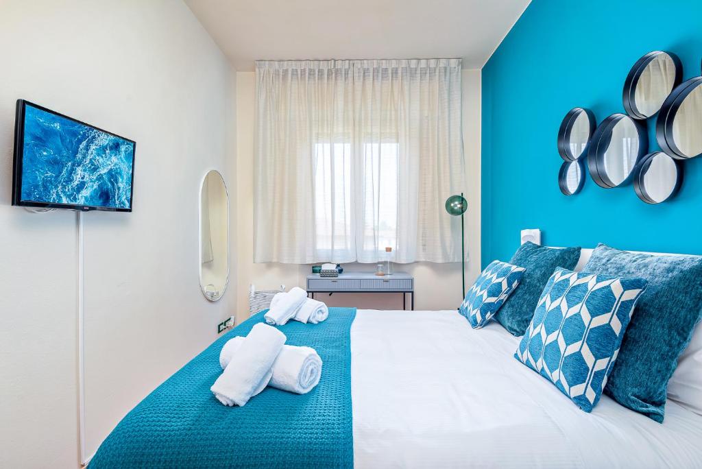 Art Deco' - Sleepwithme - Free Parking - Free Breakfast - Very Friendly Staff - 4