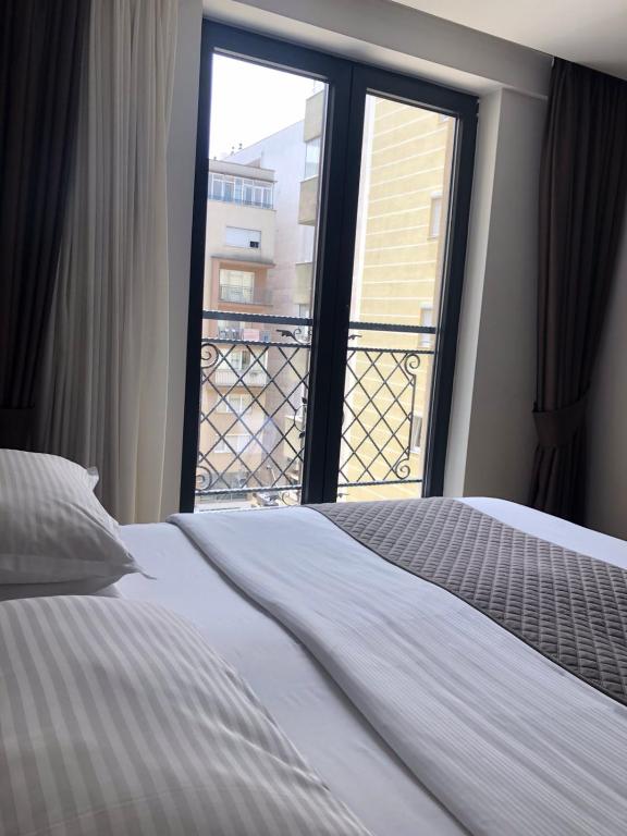 Qama Hotel photo