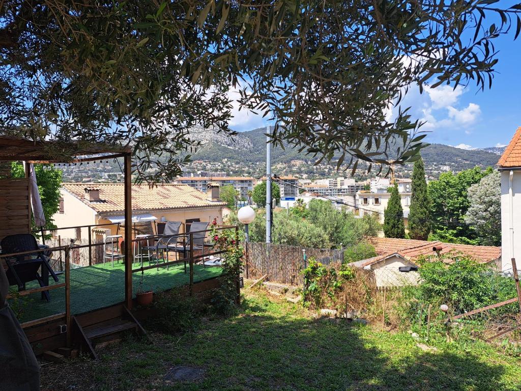 location vacances T4 bas de villa Toulon - 2