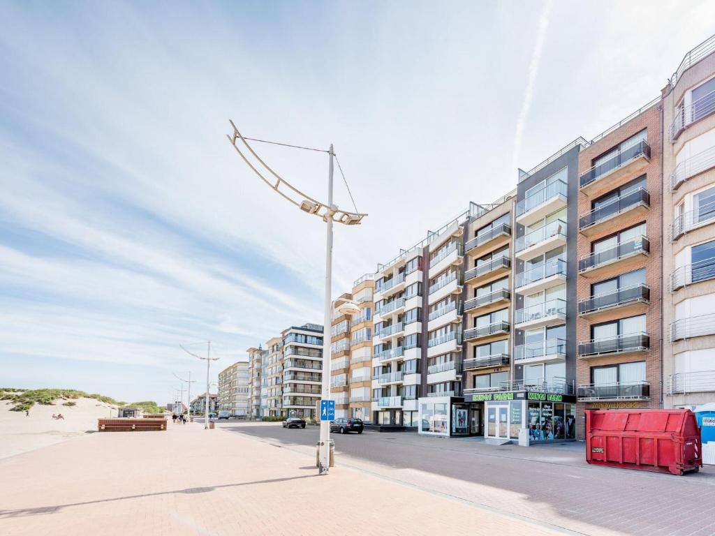 Apartment in Koksijde with Sea View, Koksijde