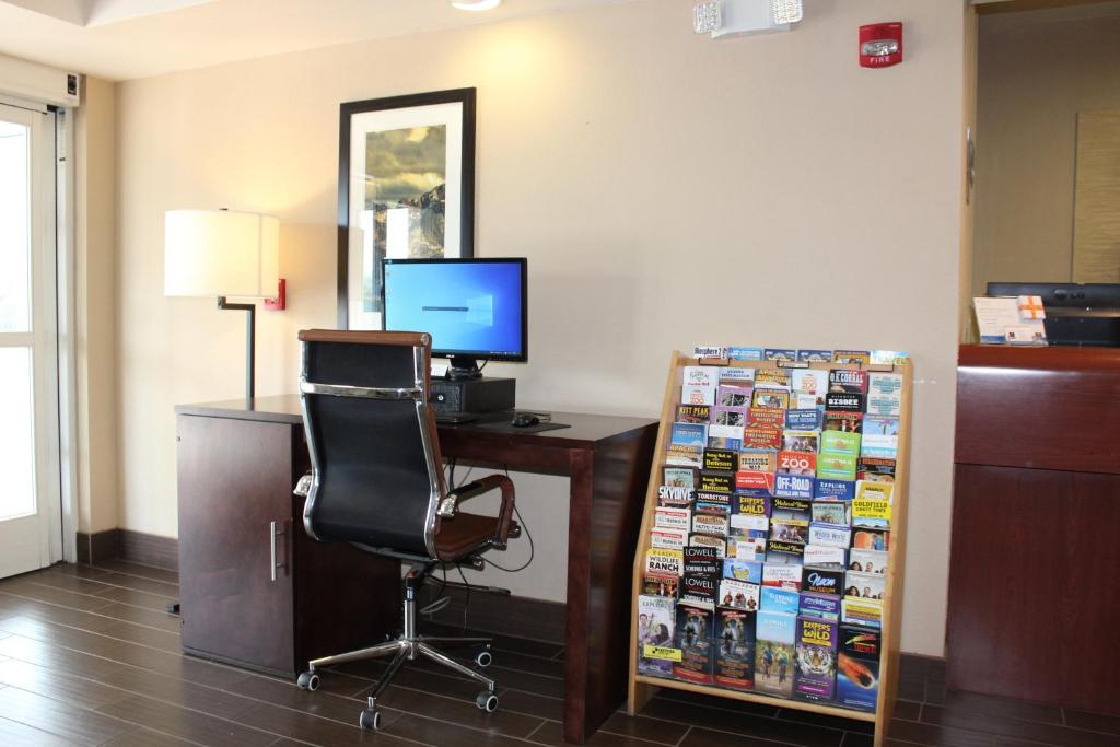 Comfort Inn photo