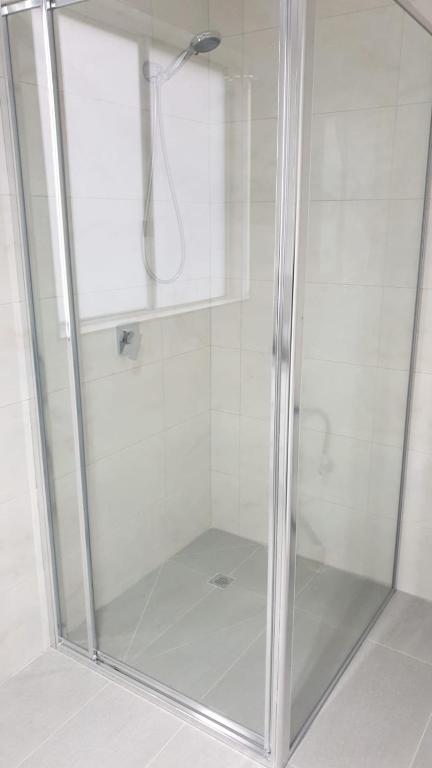 DIANELLA Budget Rooms Happy Place to Stay & House Share For Long Term Tenants photo