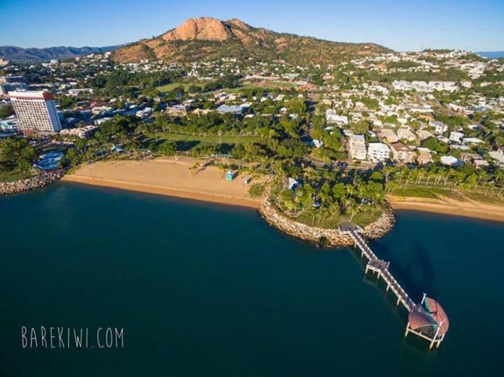 EXECUTIVE PROPERTIES IN NORTH WARD TOWNSVILLE and ON MAGNETIC ISLAND photo