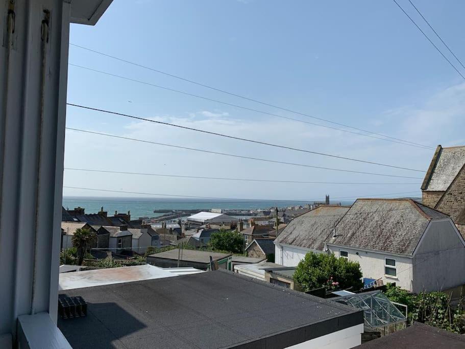 Stunning 2 bed apartment with sea views, Penzance, Penzance