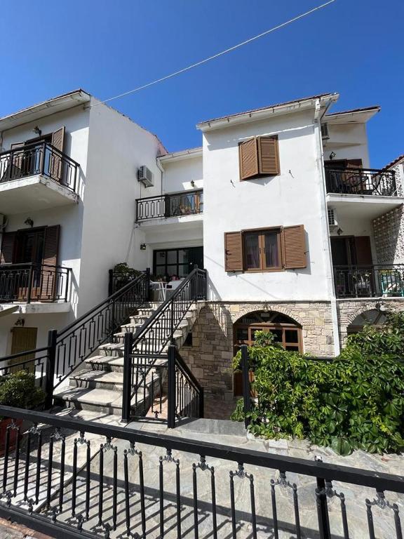 Samos - Kokkari - Eirini's Studios, Kokkari