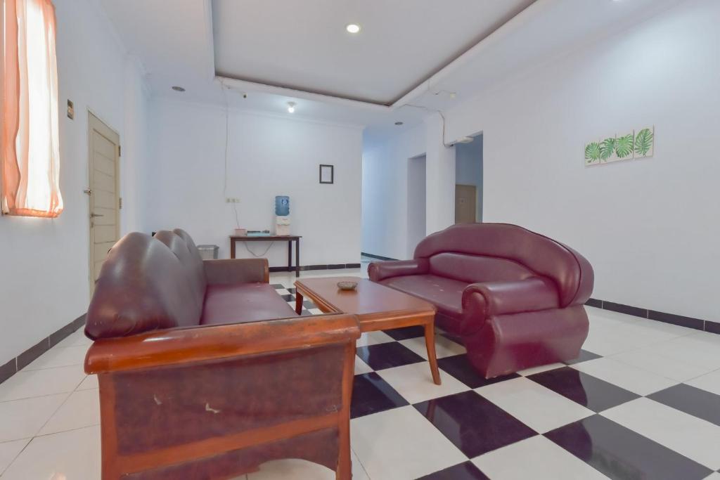 RedDoorz Syariah near Ramayana Mall Tarakan