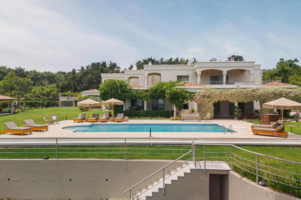 Bello Blu Luxury Villa — Hotel in Rhodes
