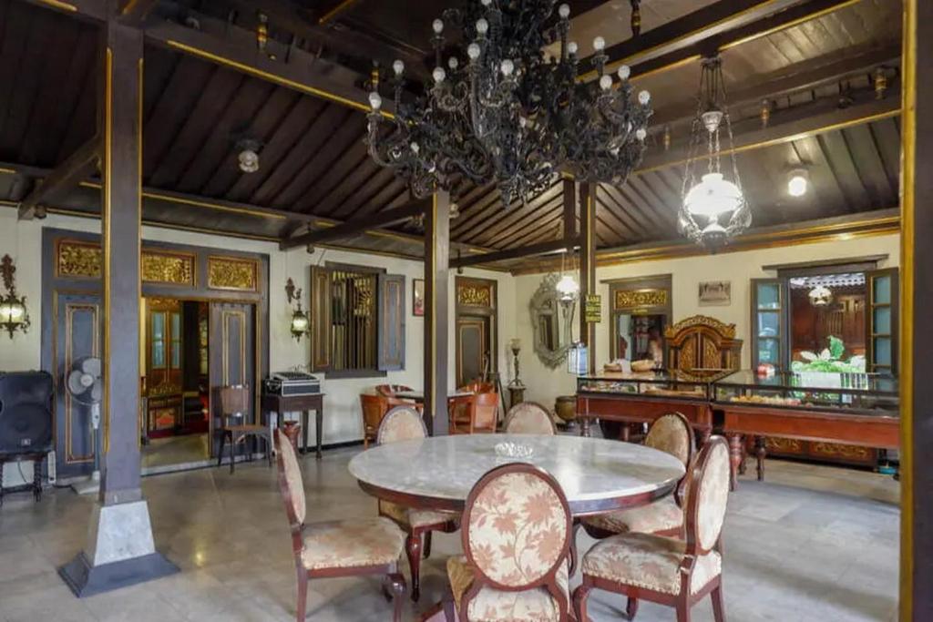 Facilities, Cakra Homestay Solo Mitra RedDoorz in Surakarta