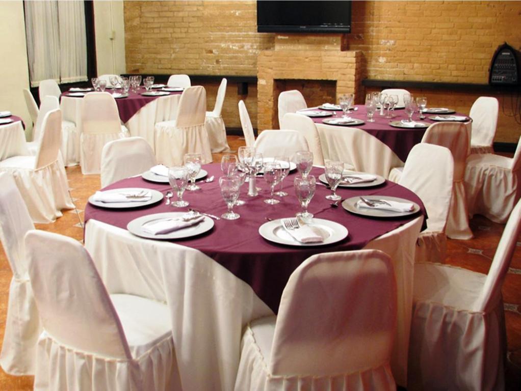 Hotel Alameda Express photo