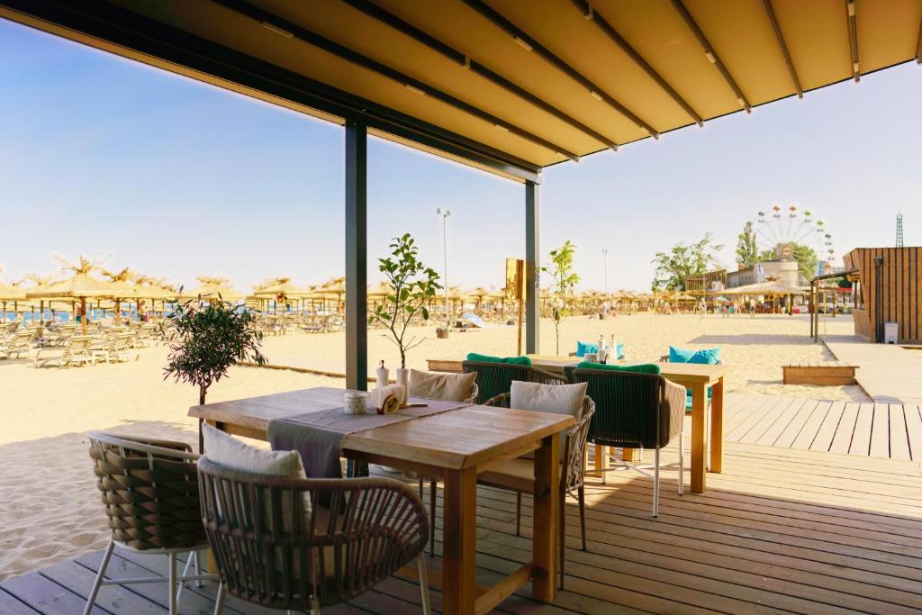 Admiral Hotel - Ultra All Inclusive & Private Beach — Restaurant & bars in Golden Sands, Varna Region