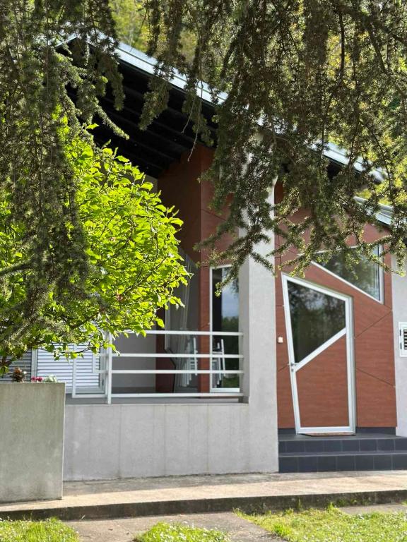 Kuca na Dunavu, Bělehrad