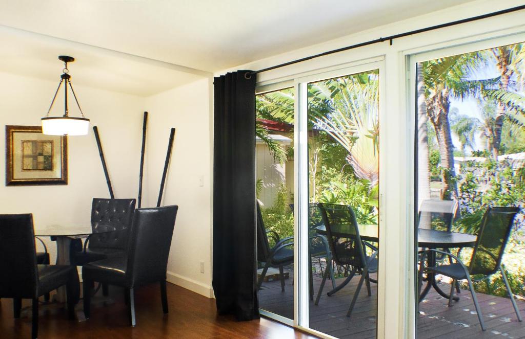 Facilities, The Cabanas Guesthouse & Spa - Gay Resort catering to Gay Men in Fort Lauderdale (FL)