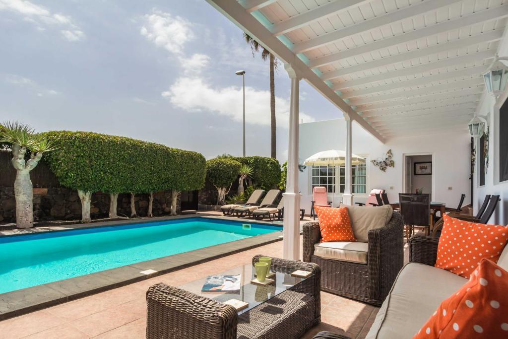 Charming Puerto Del Carmen Villa 4 Bedrooms Villa Tarez Private Pool - 4