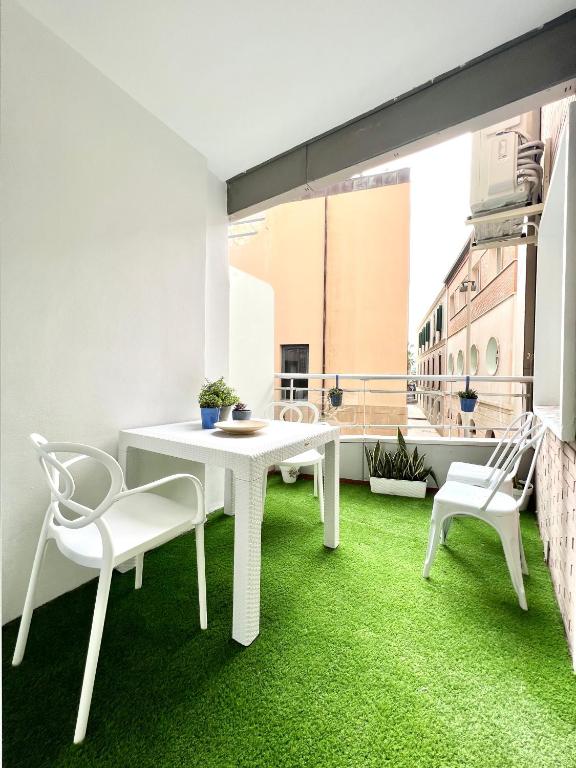 Malagueta beach III & Terrace by ELE Apartments - 5