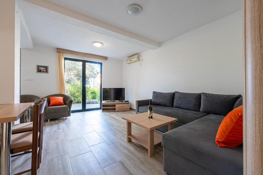Petrovac Holiday Apartments 2 - 2