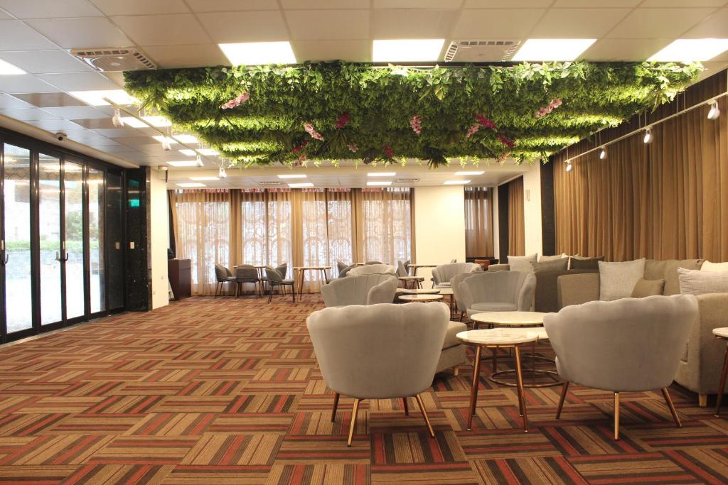 Royal Jade Boutique Hotel