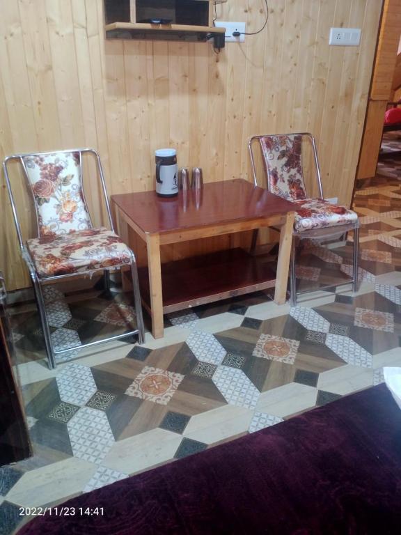 OYO Home 37291 Pine View Homestay (B&B) photo