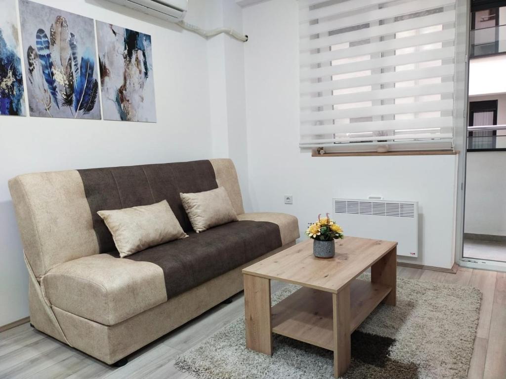 Garden Hill Apartment - 3