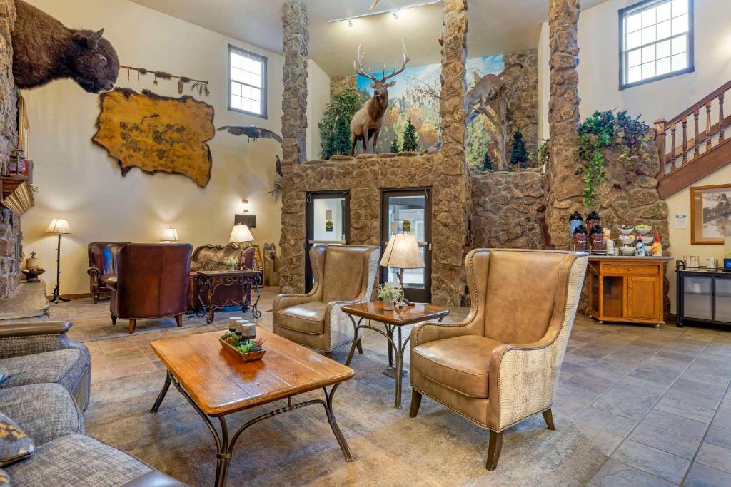Comfort Inn & Suites Mt Rushmore photo