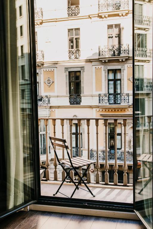 Barcelona Pulitzer Hotel Additional