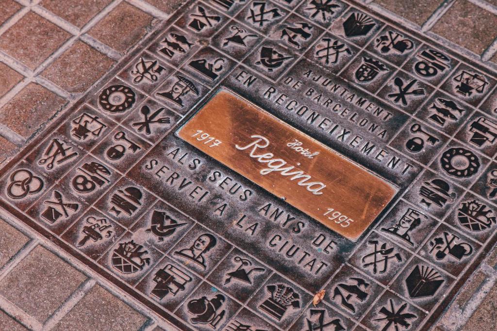 Barcelona Regina Hotel Additional