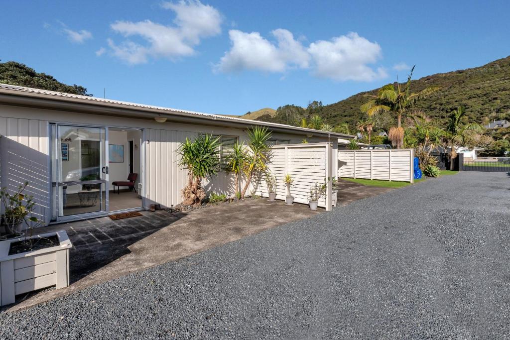 Beach Daze - Tauranga Bay Holiday Unit, Mahinepua