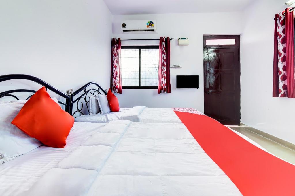 OYO Flagship Omkar Guest House Near Immaculate Conception Church photo