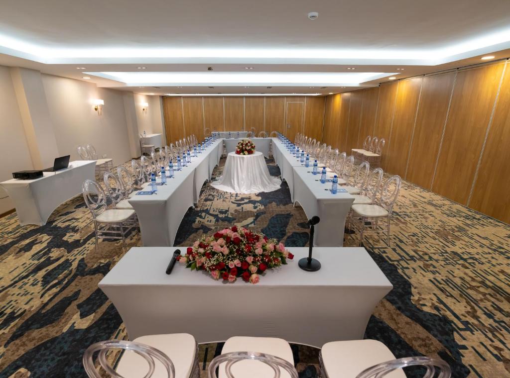 Banquet hall